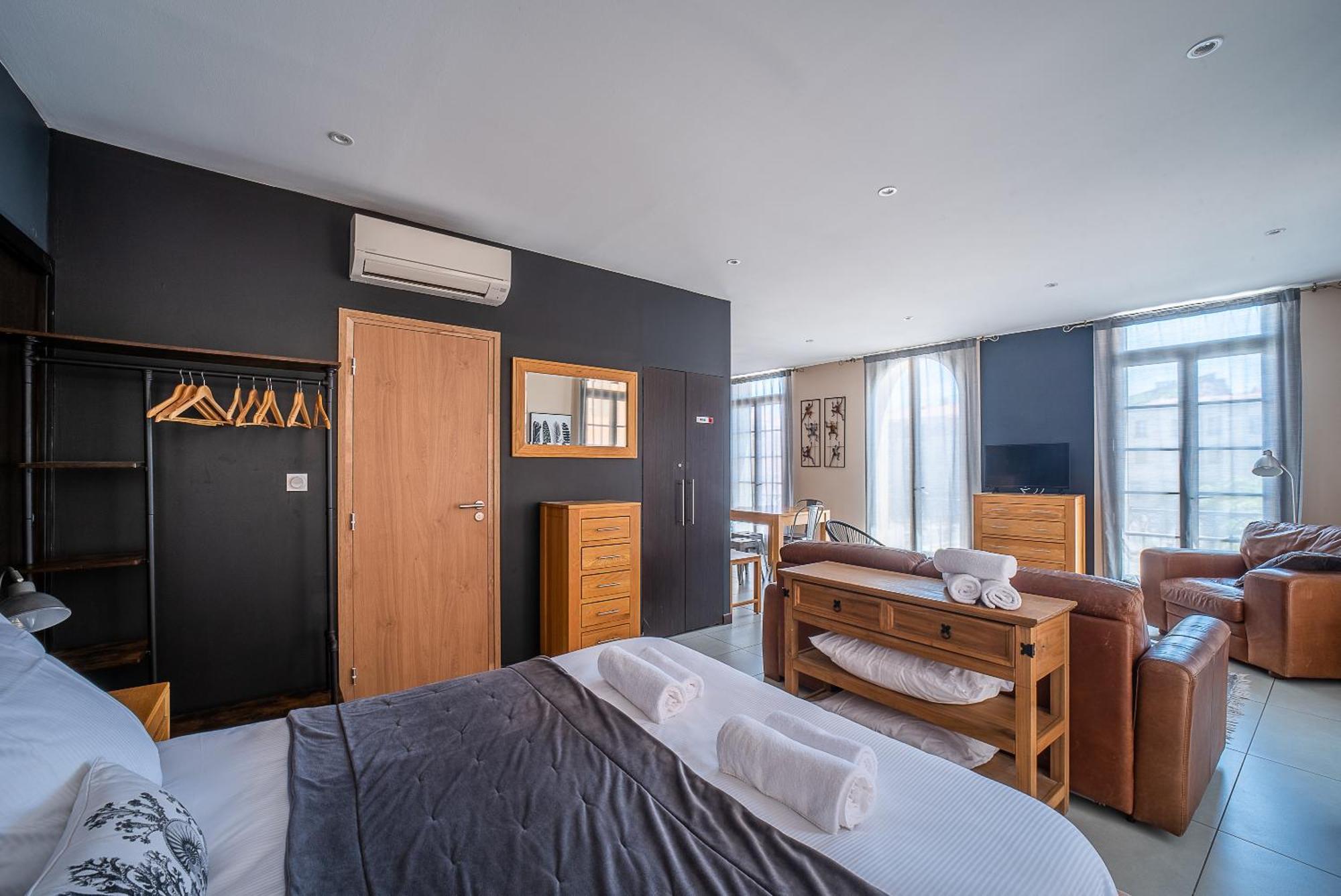 Suites Coronell D'En Vila Perpignan Exterior photo